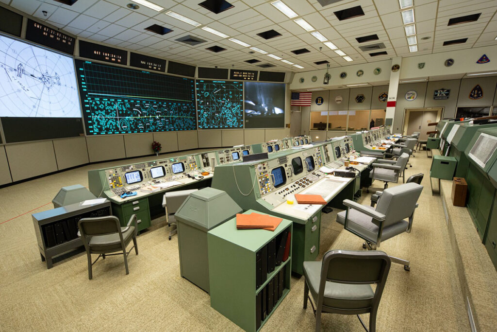 Mission Control, Houston