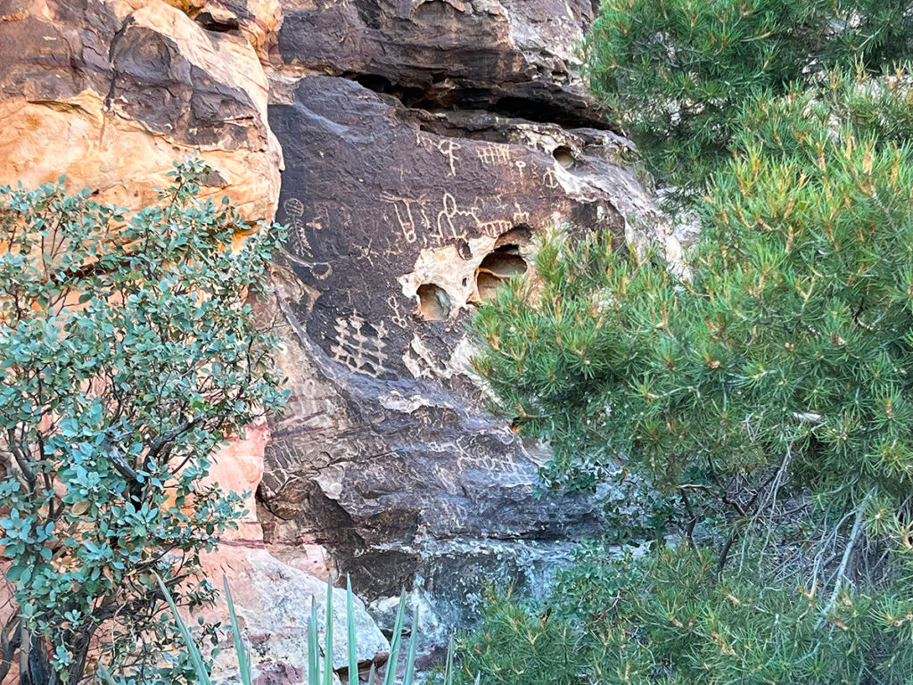 Petraglyphs on rock walls